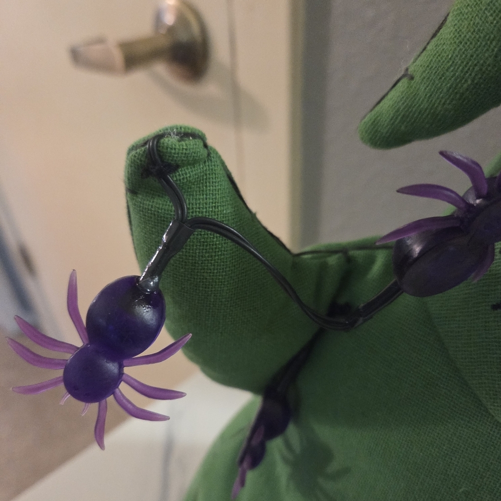 Oogie Boogie Animated Plushie- Nightmare Before Christmas - Picture 6 of 8